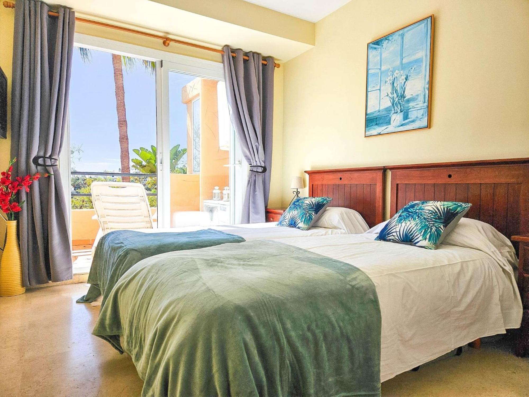 1 Bed In Lagos De Santa Maria, Elviria