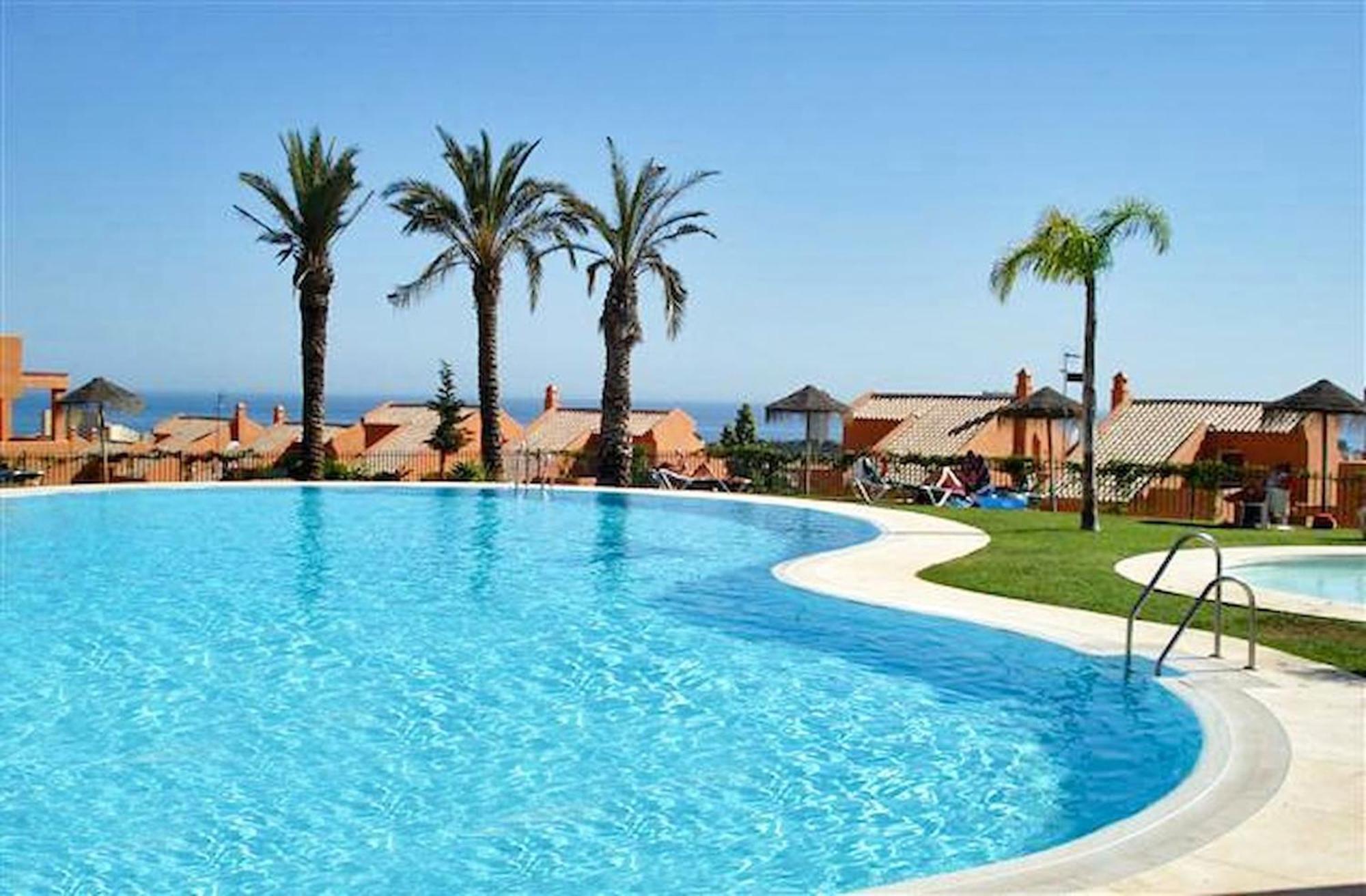 Apartment 1 Bed In Lagos De Santa Maria, Elviria